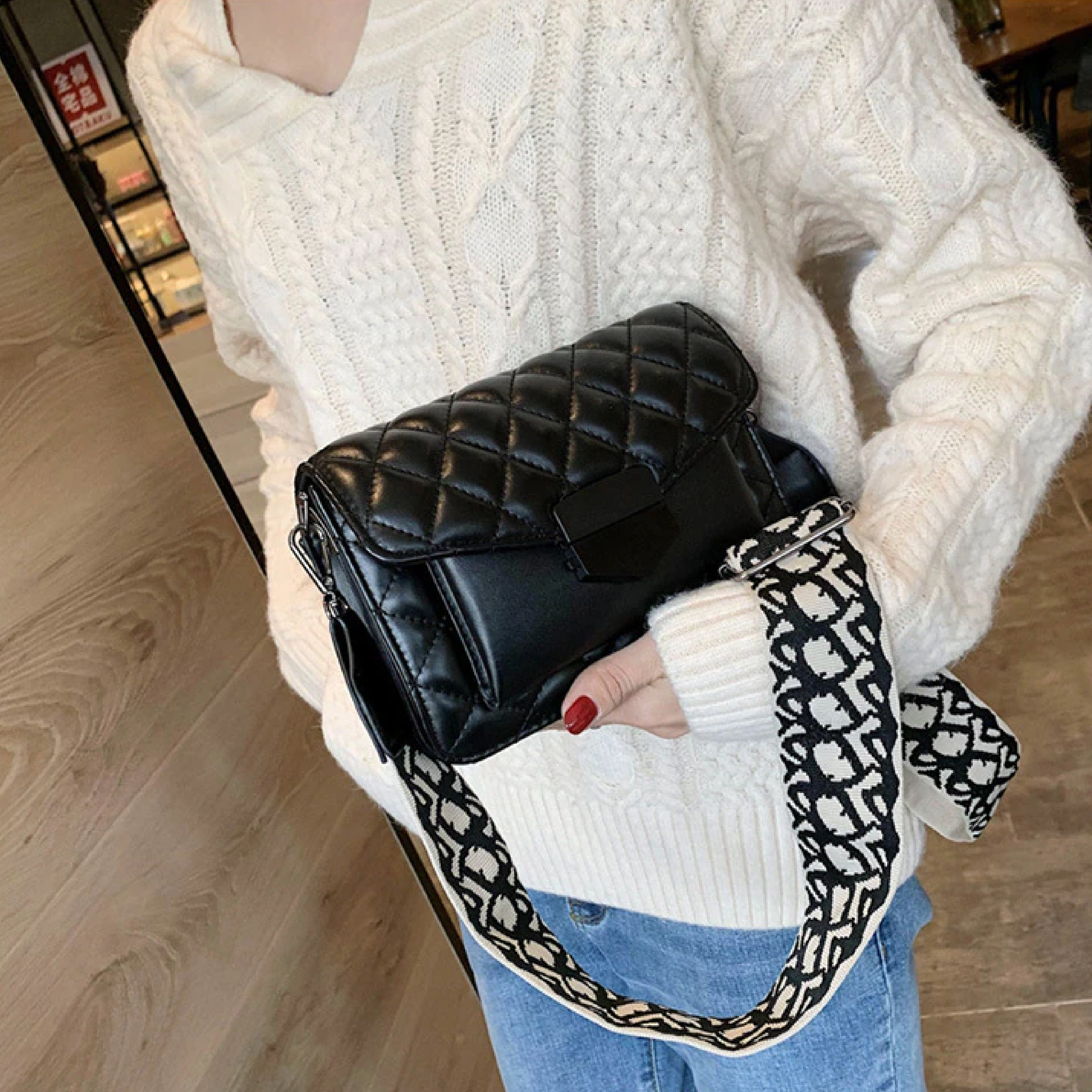 Xentrana Quilted Handbag