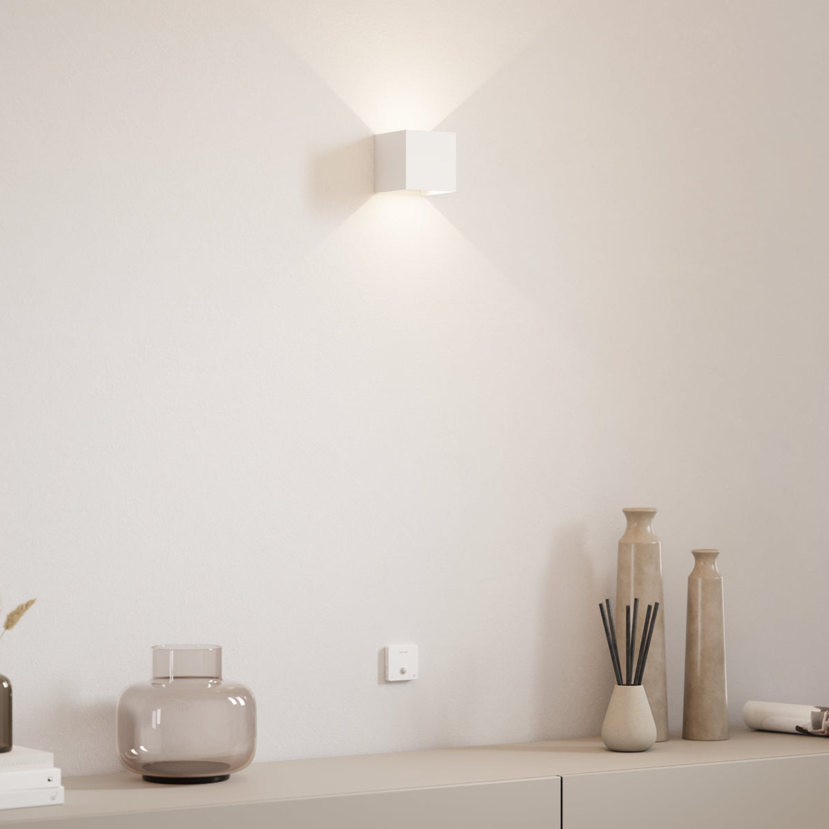 XENA Wall Lamp